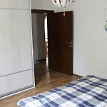 Dina * 普拉